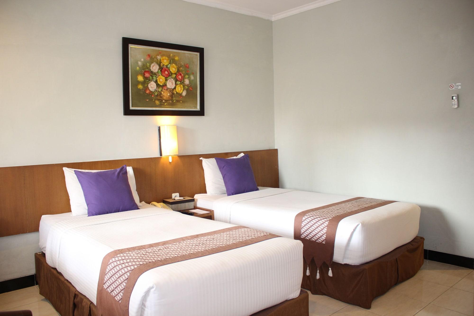 Kejayan Cakra Kembang Hotel מראה חיצוני תמונה