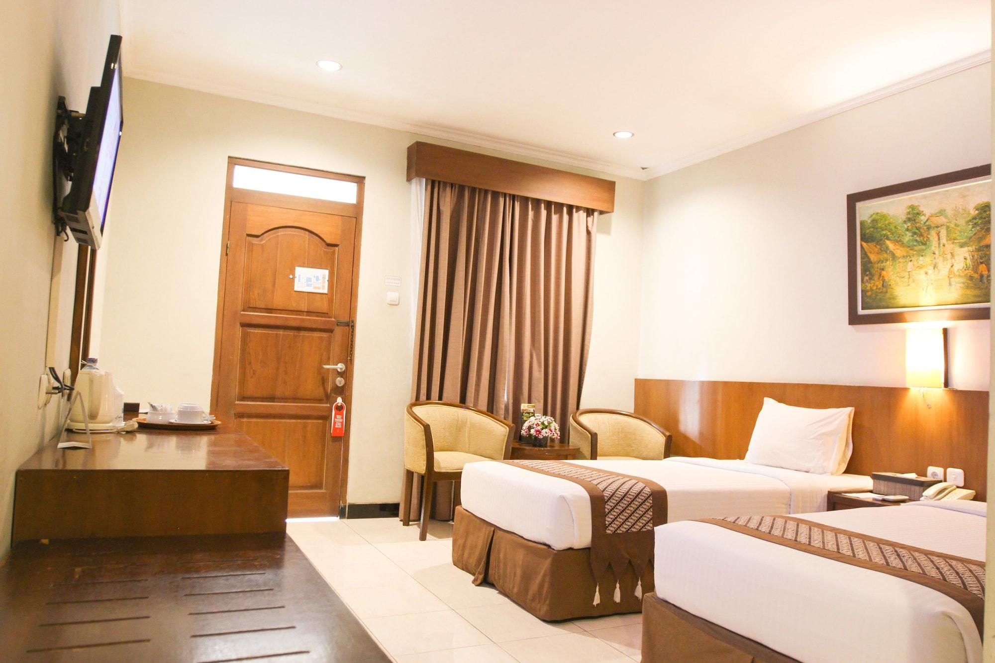 Kejayan Cakra Kembang Hotel מראה חיצוני תמונה