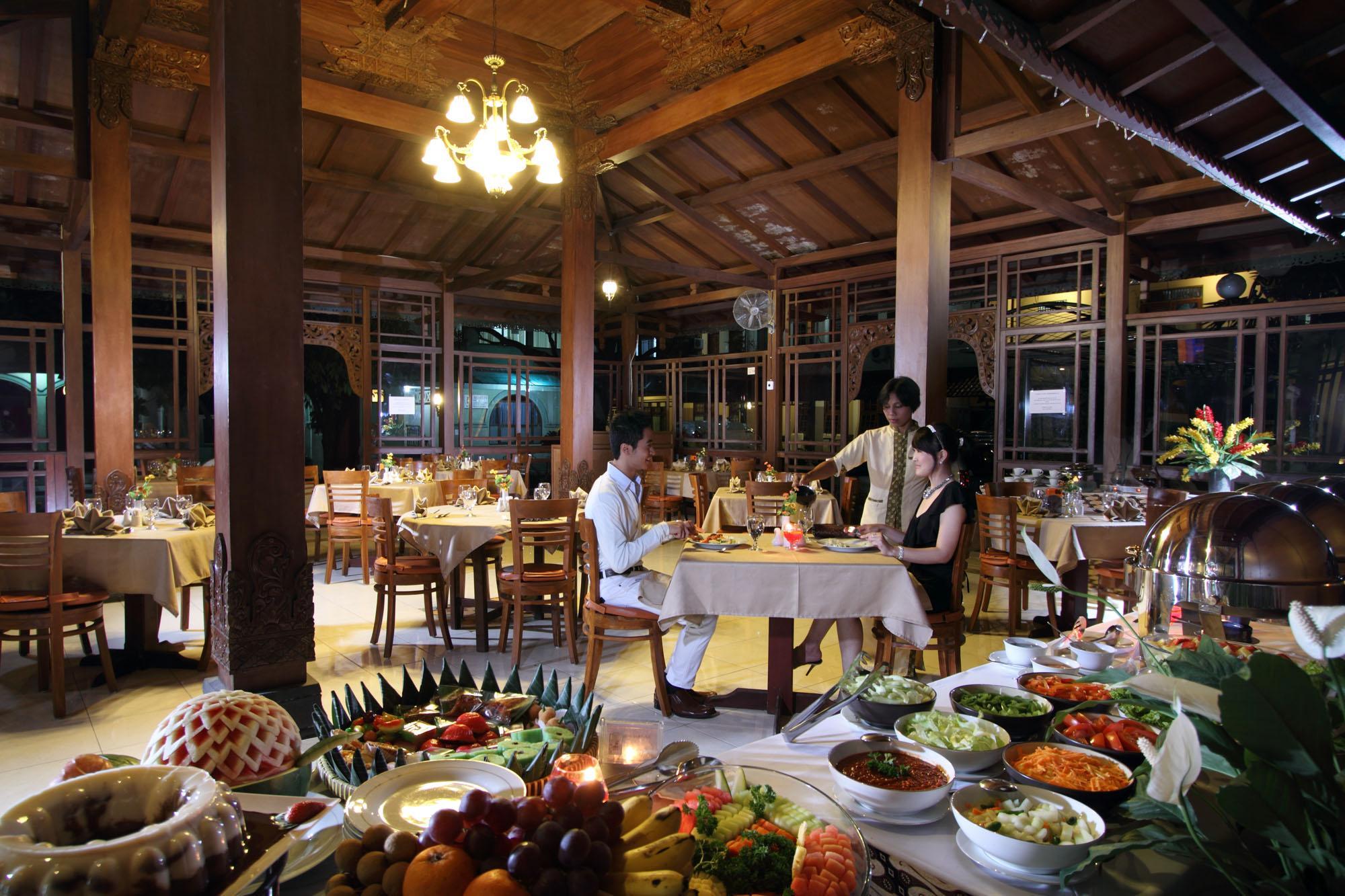Kejayan Cakra Kembang Hotel מראה חיצוני תמונה