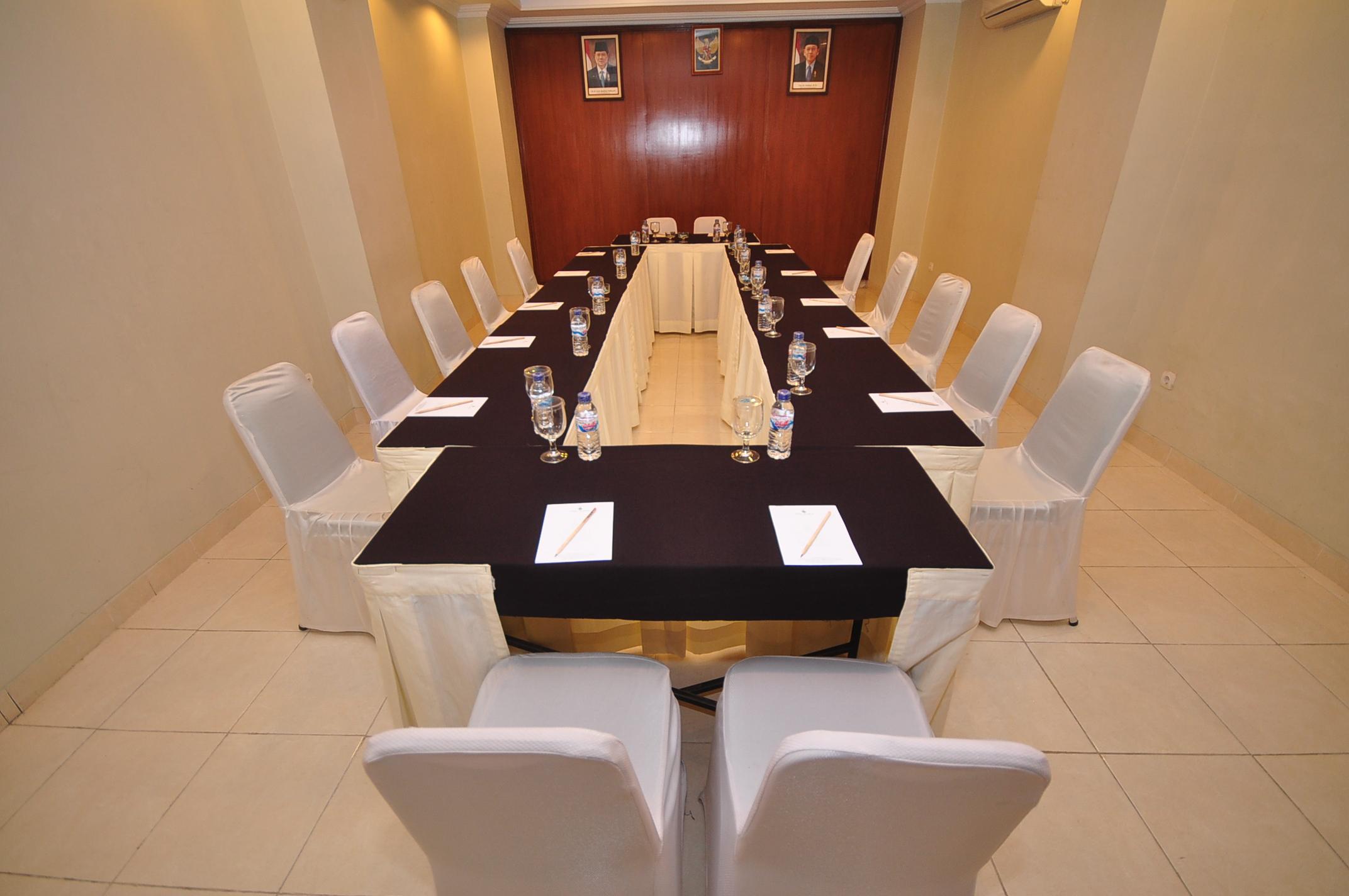 Kejayan Cakra Kembang Hotel מראה חיצוני תמונה