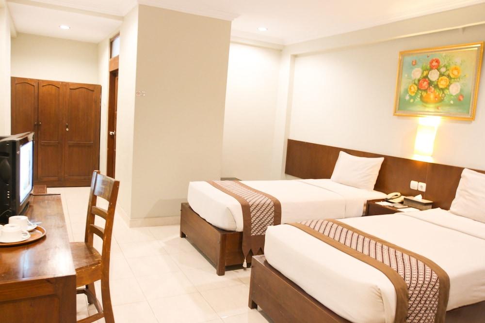 Kejayan Cakra Kembang Hotel מראה חיצוני תמונה