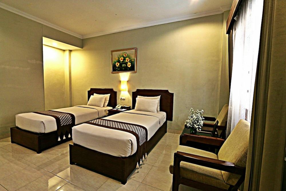 Kejayan Cakra Kembang Hotel מראה חיצוני תמונה