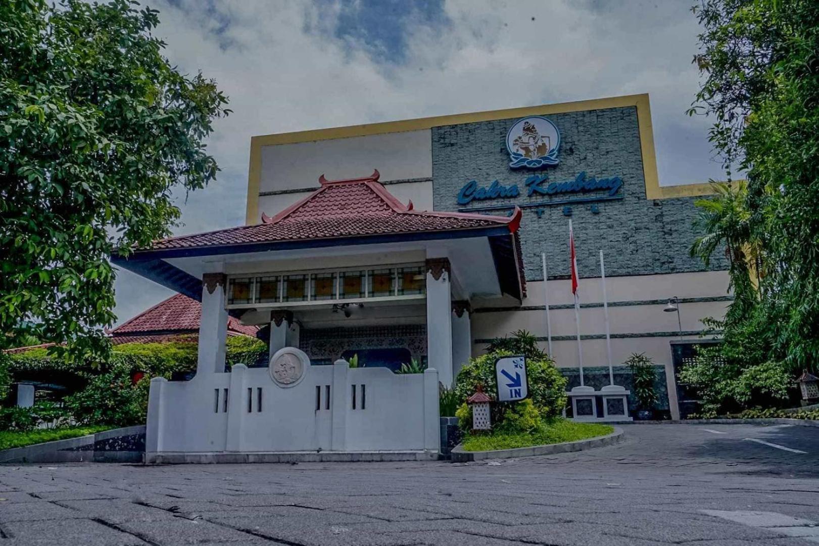 Kejayan Cakra Kembang Hotel מראה חיצוני תמונה
