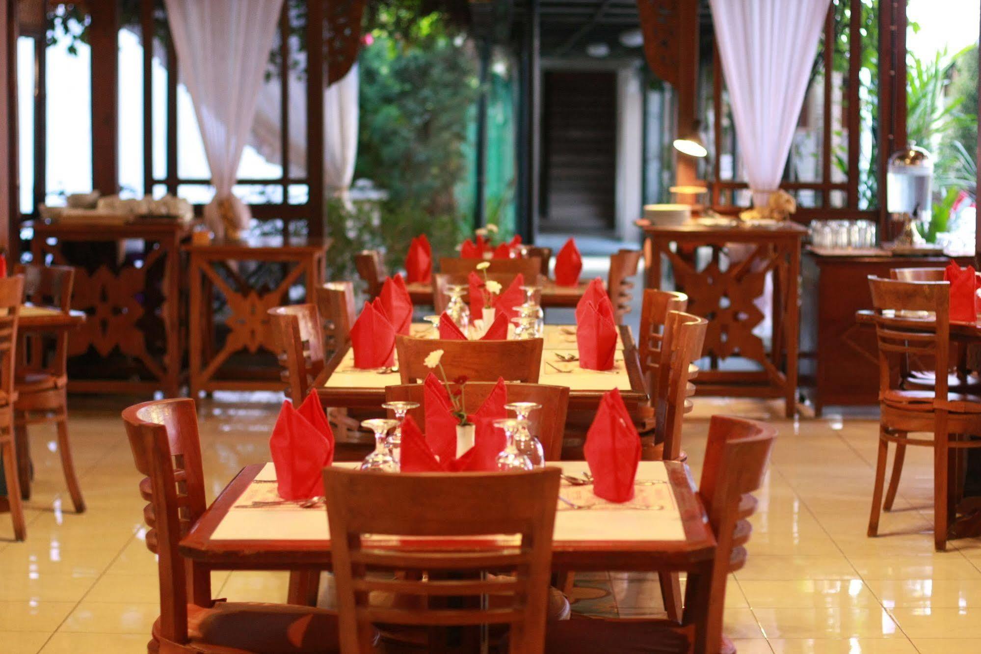 Kejayan Cakra Kembang Hotel מראה חיצוני תמונה